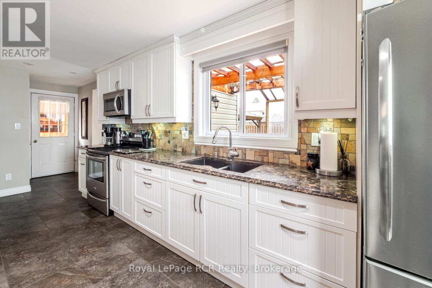 631 9th Street W, Owen Sound, Ontario  N4K 3P4 - Photo 18 - X13000622