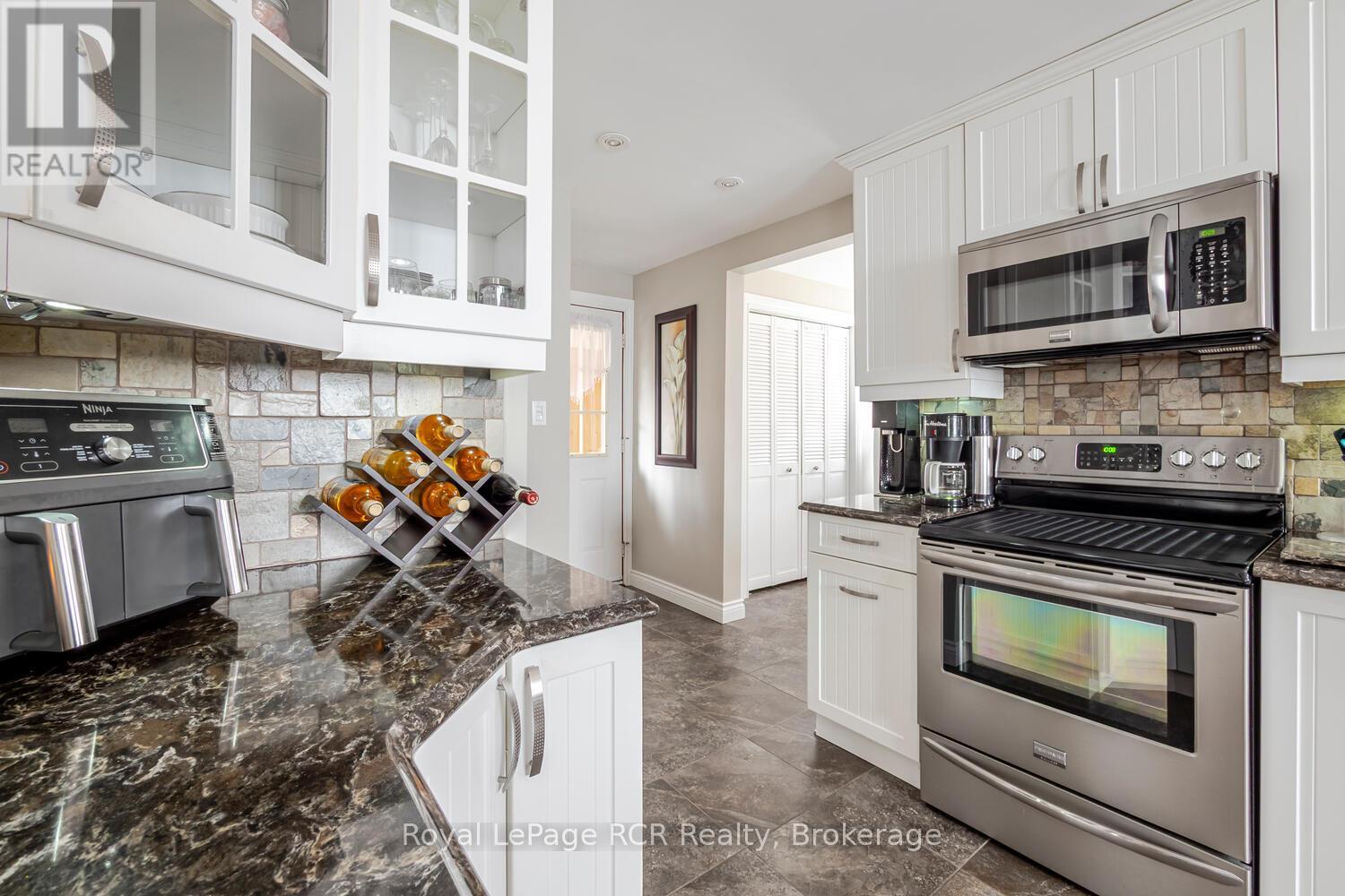 631 9th Street W, Owen Sound, Ontario  N4K 3P4 - Photo 25 - X13000622