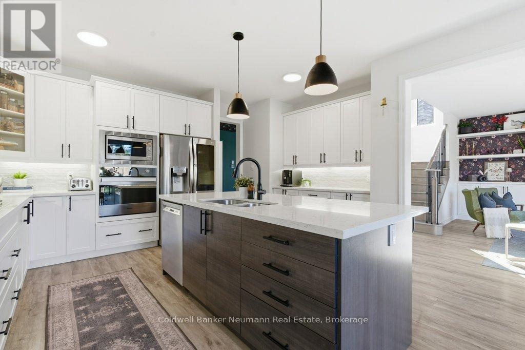 96 Harpin Way E, Centre Wellington, Ontario N1M 0G9 - Photo 12 - X13000796