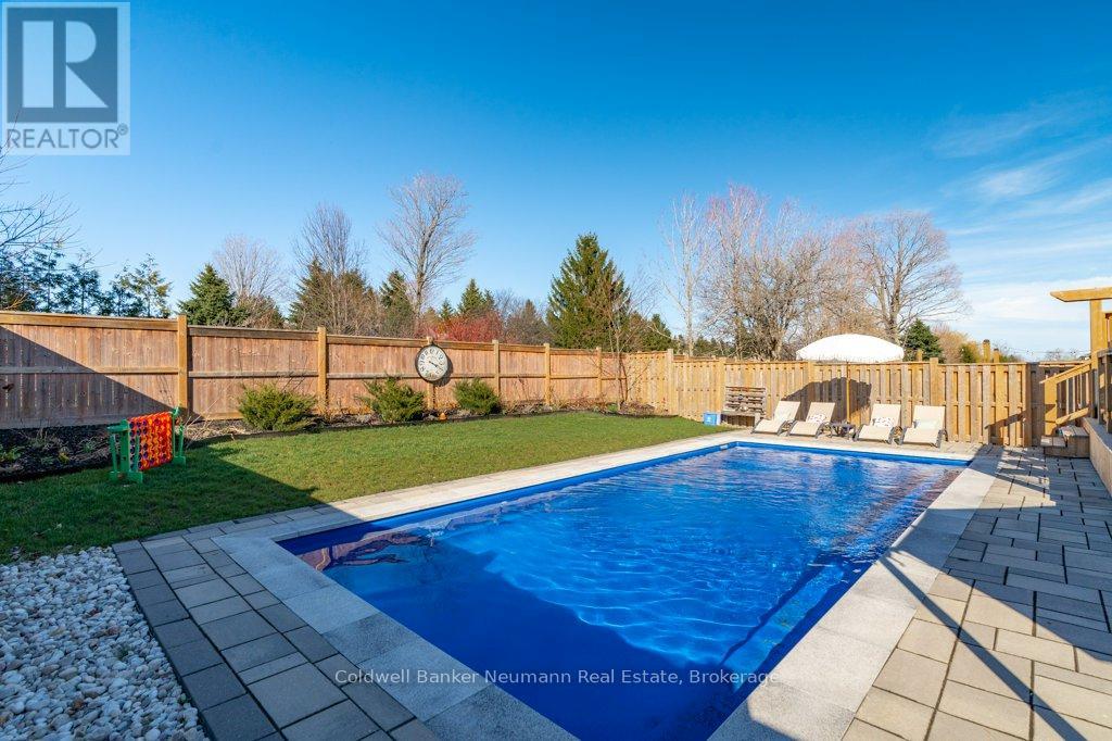 96 Harpin Way E, Centre Wellington, Ontario N1M 0G9 - Photo 42 - X13000796