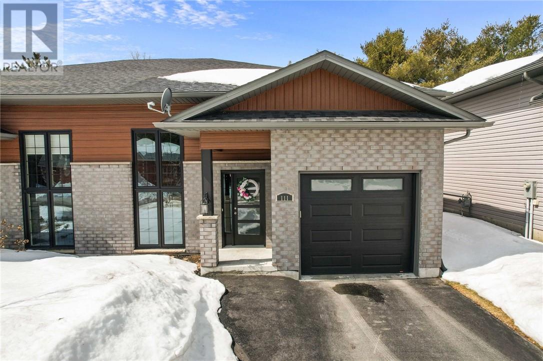 111 Trailridge Drive, Sudbury, Ontario  P3E 6L8 - Photo 2 - 2127145