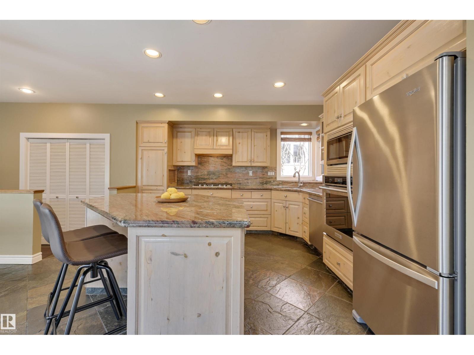 9918 145 St Nw, Edmonton, Alberta  T5N 2X3 - Photo 10 - E4482302