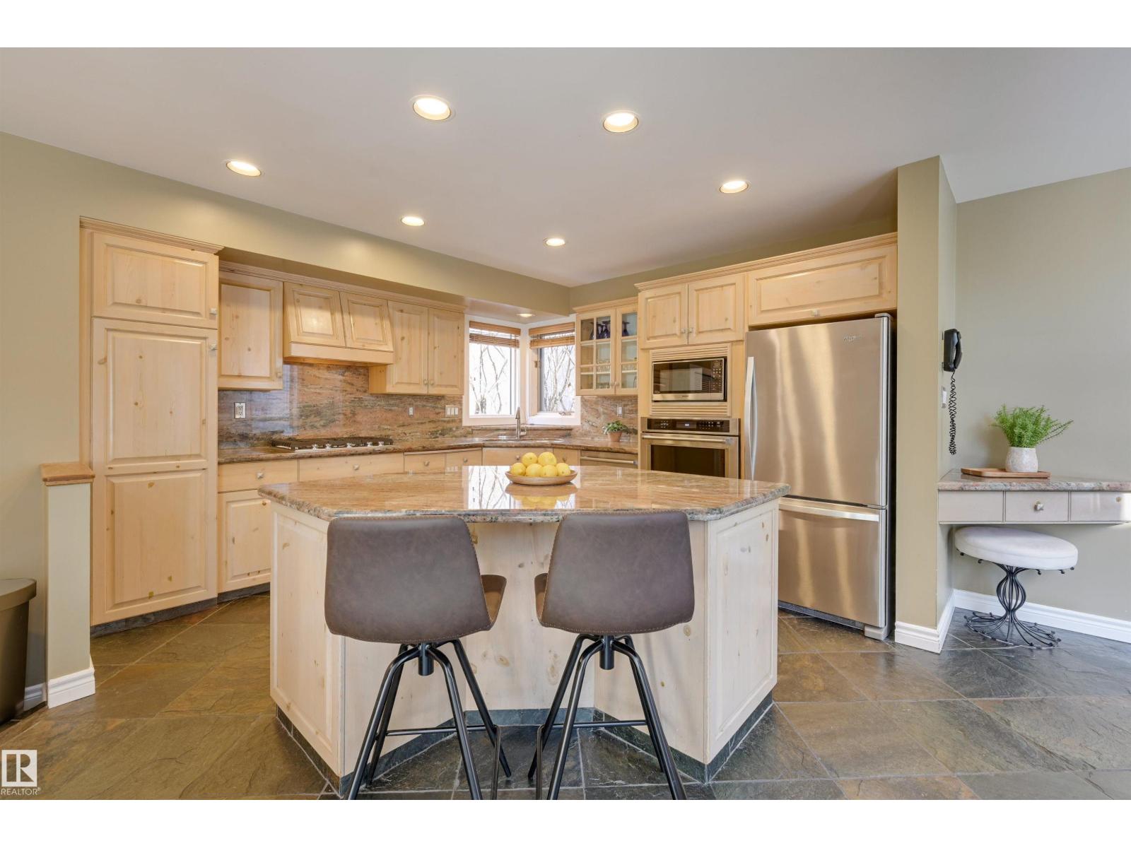 9918 145 St Nw, Edmonton, Alberta  T5N 2X3 - Photo 11 - E4482302