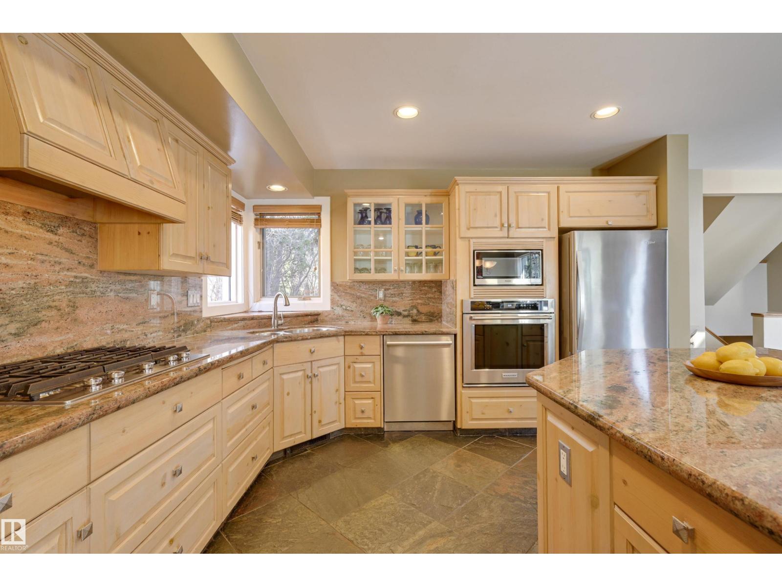 9918 145 St Nw, Edmonton, Alberta  T5N 2X3 - Photo 13 - E4482302