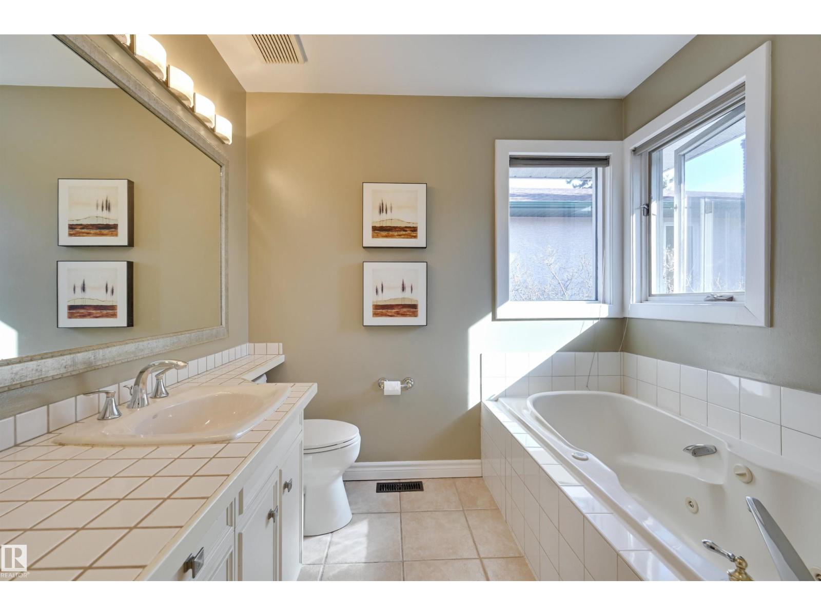 9918 145 St Nw, Edmonton, Alberta  T5N 2X3 - Photo 53 - E4482302