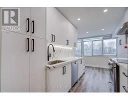 109 - 3000 BATHURST STREET, Toronto, Ontario