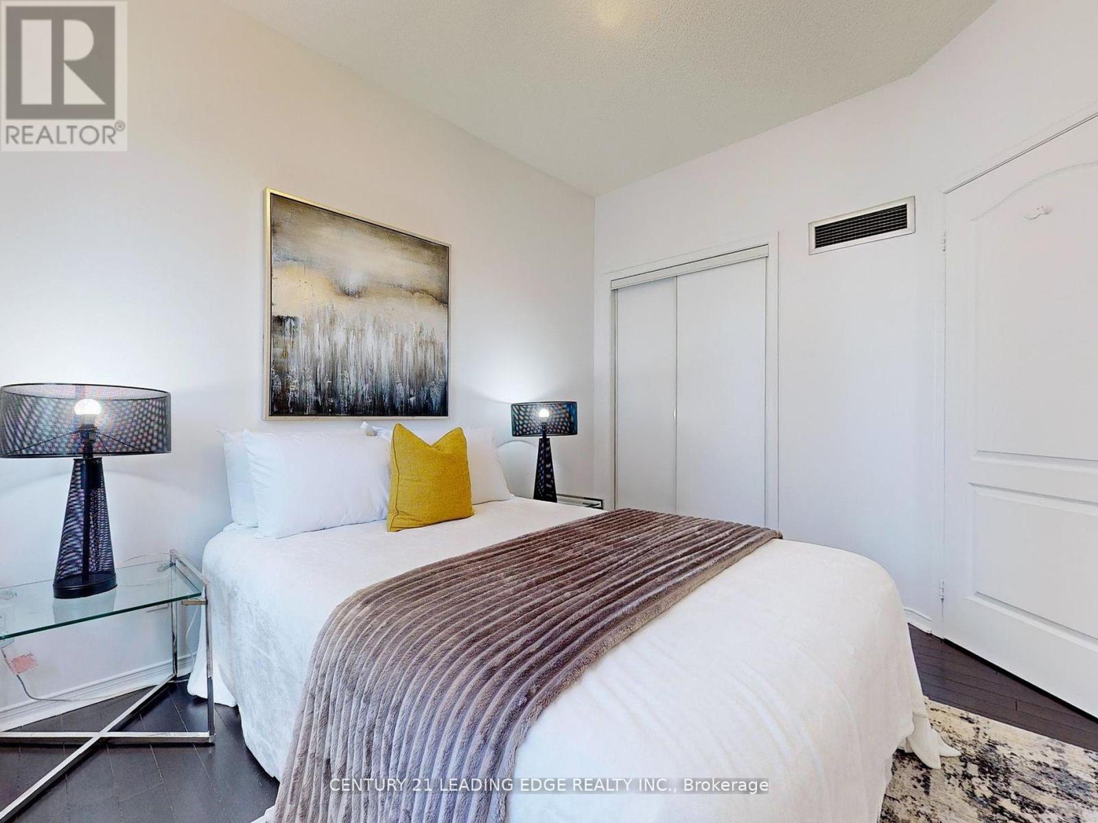 602 - 555 Yonge Street, Toronto, Ontario  M4Y 3A6 - Photo 16 - C13000650