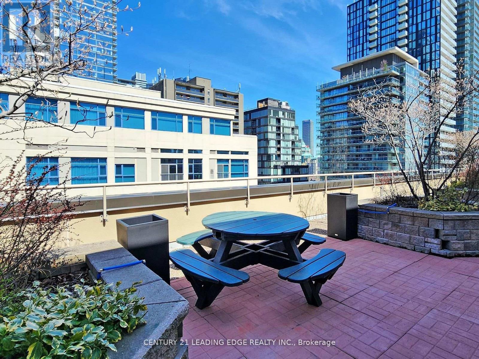 602 - 555 Yonge Street, Toronto, Ontario  M4Y 3A6 - Photo 21 - C13000650