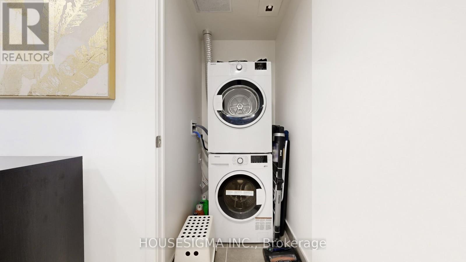 1404 - 65 Mutual Street, Toronto, Ontario  M5B 0E5 - Photo 21 - C13000688