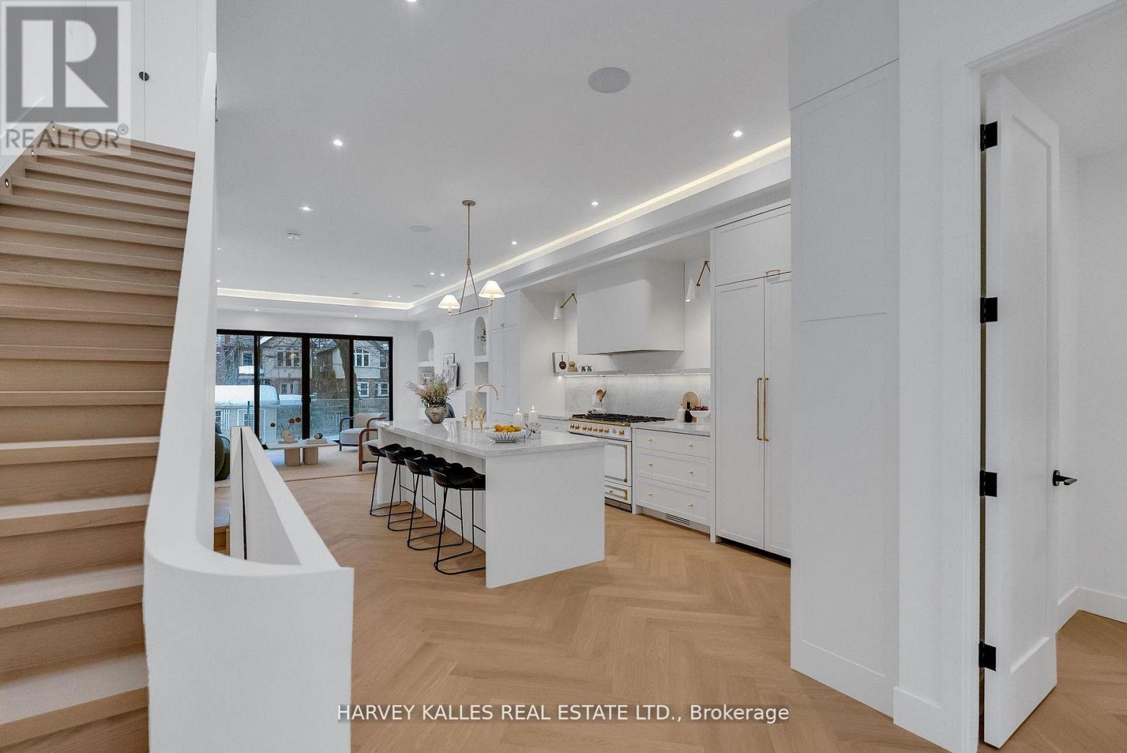 101 Briar Hill Avenue, Toronto, Ontario  M4R 1H8 - Photo 10 - C13000766