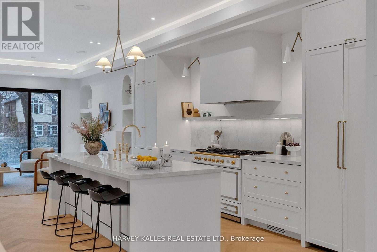 101 Briar Hill Avenue, Toronto, Ontario  M4R 1H8 - Photo 11 - C13000766