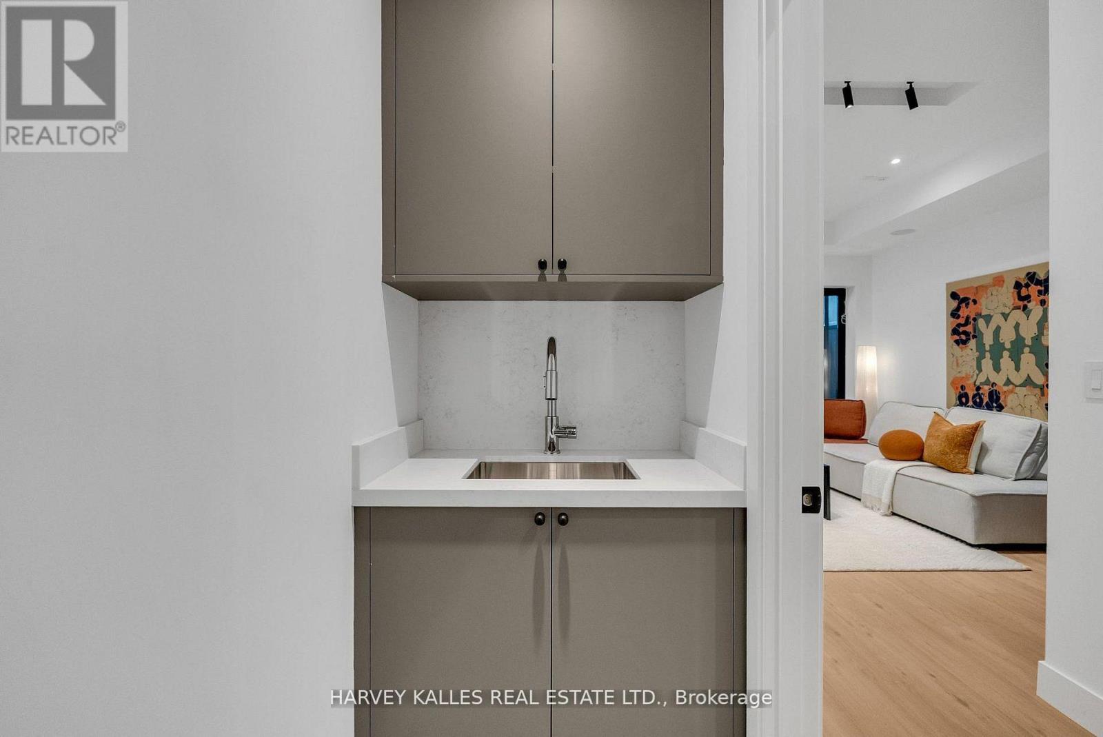 101 Briar Hill Avenue, Toronto, Ontario  M4R 1H8 - Photo 46 - C13000766