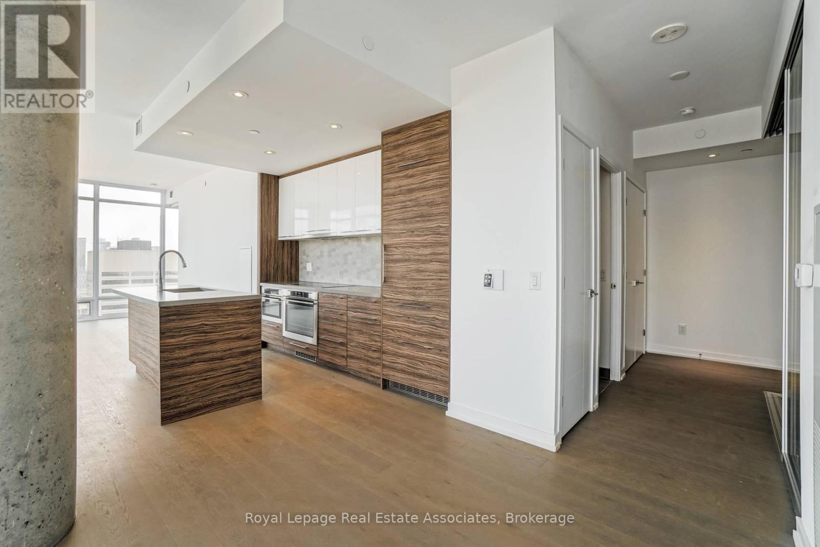 2302 - 488 University Avenue, Toronto, Ontario  M5G 0C1 - Photo 20 - C13000770