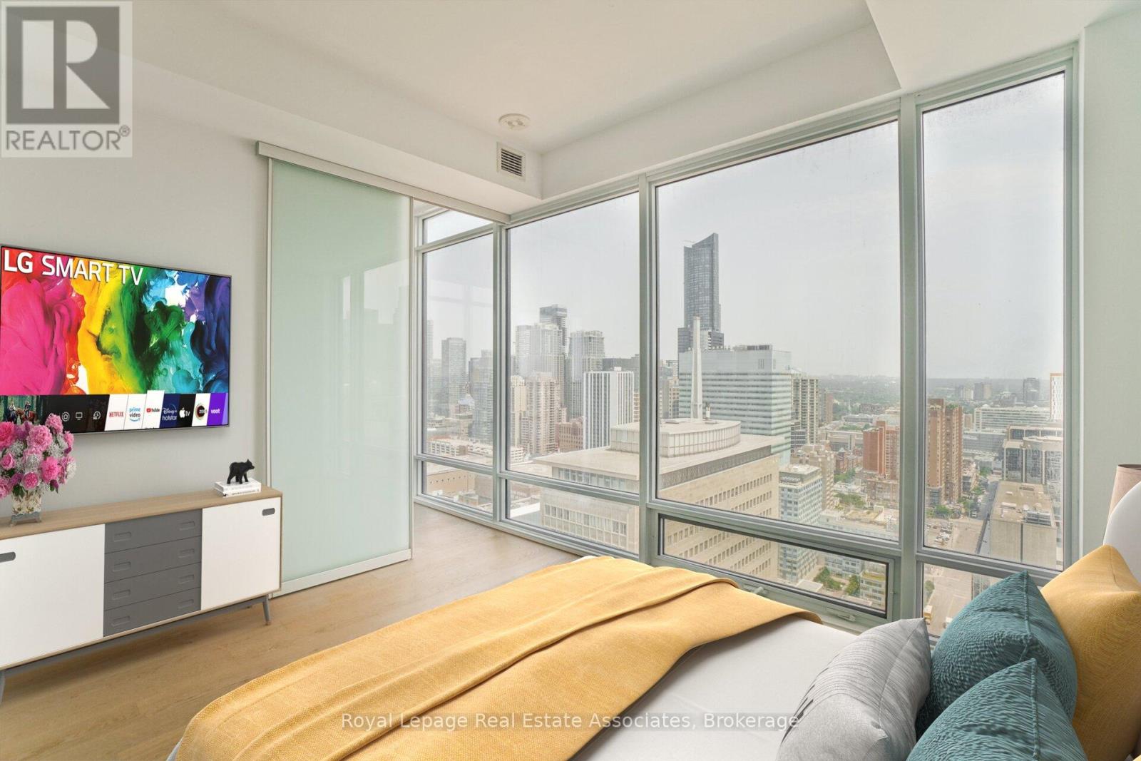 2302 - 488 University Avenue, Toronto, Ontario  M5G 0C1 - Photo 23 - C13000770