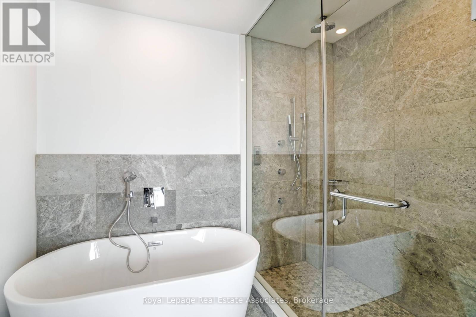 2302 - 488 University Avenue, Toronto, Ontario  M5G 0C1 - Photo 28 - C13000770