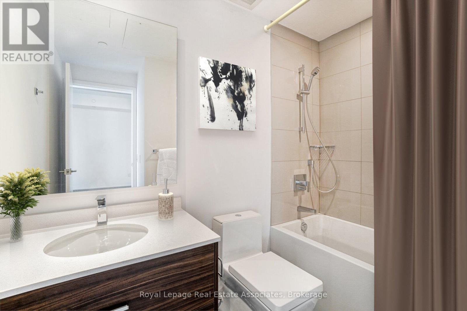 2302 - 488 University Avenue, Toronto, Ontario  M5G 0C1 - Photo 30 - C13000770