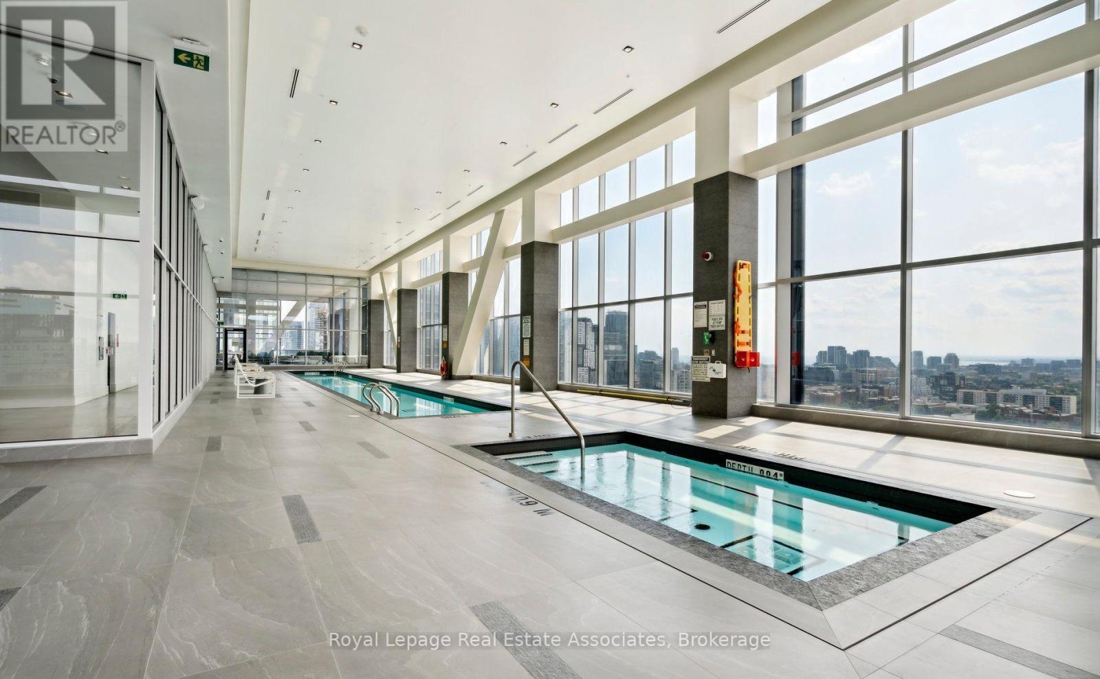 2302 - 488 University Avenue, Toronto, Ontario  M5G 0C1 - Photo 38 - C13000770