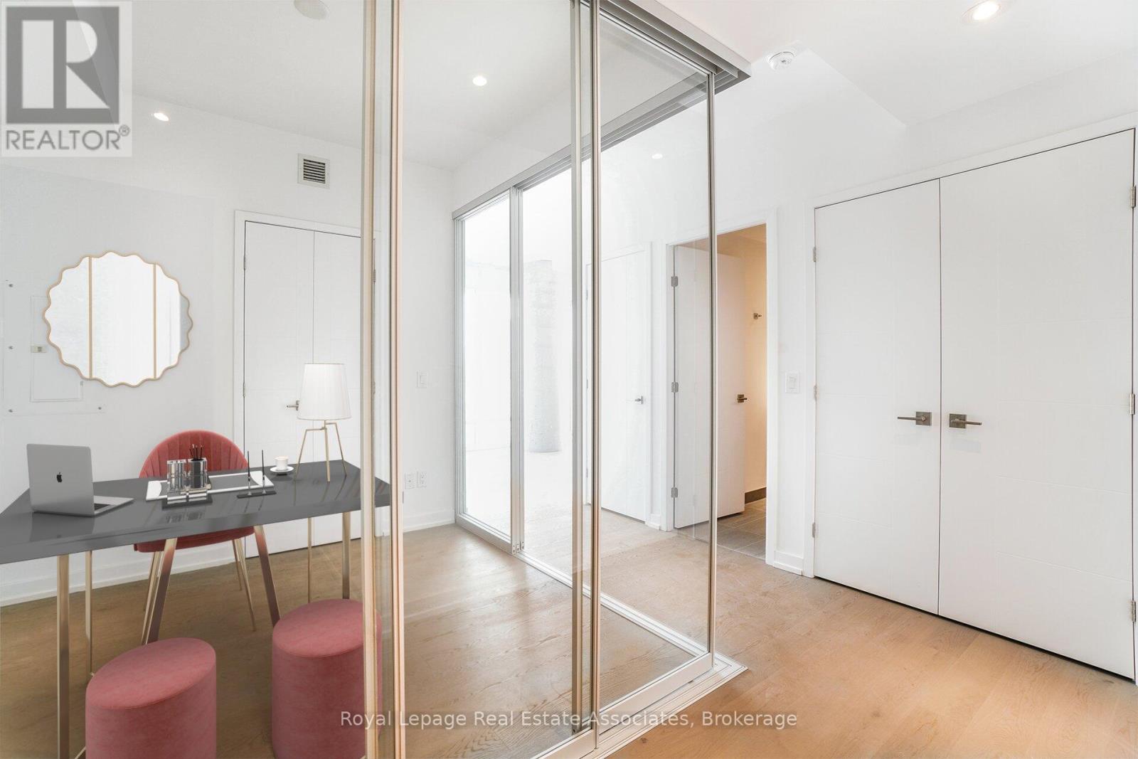 2302 - 488 University Avenue, Toronto, Ontario  M5G 0C1 - Photo 7 - C13000770