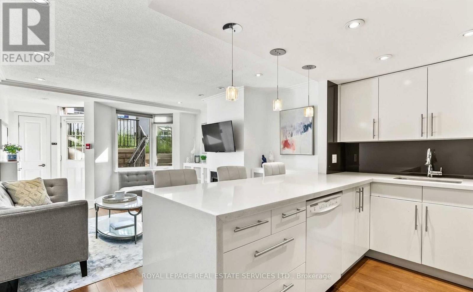 578a Wellington Street, Toronto, Ontario  M5V 2X5 - Photo 9 - C13000806