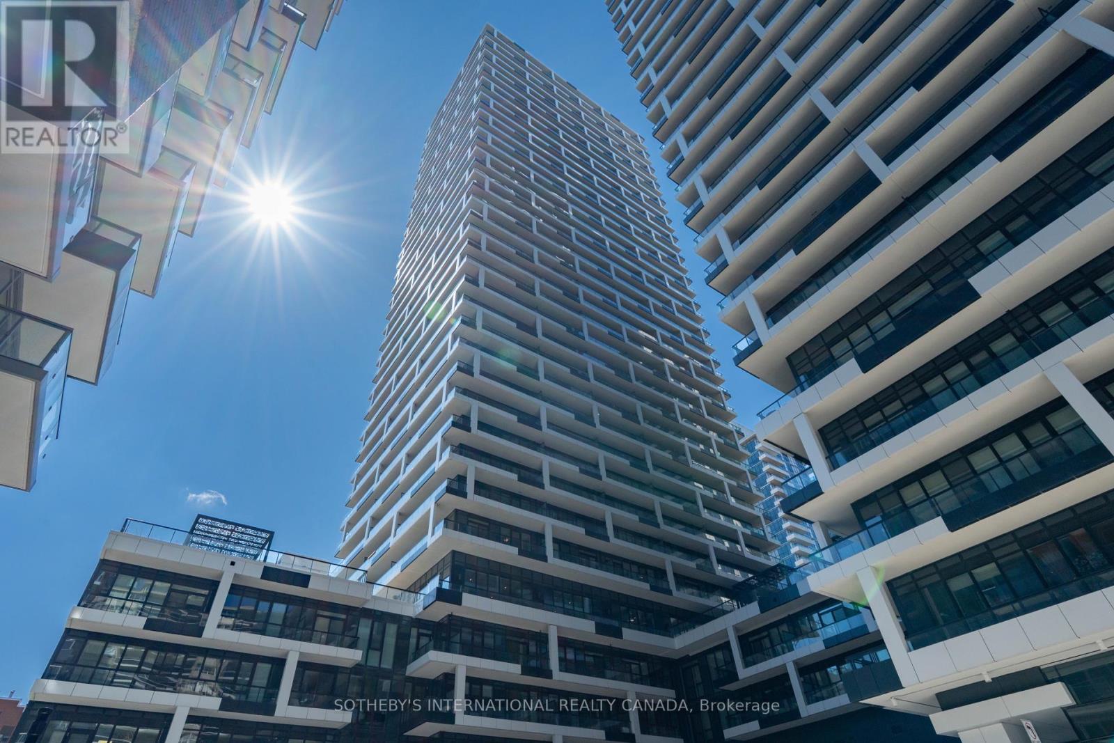 3402 - 65 BROADWAY AVENUE