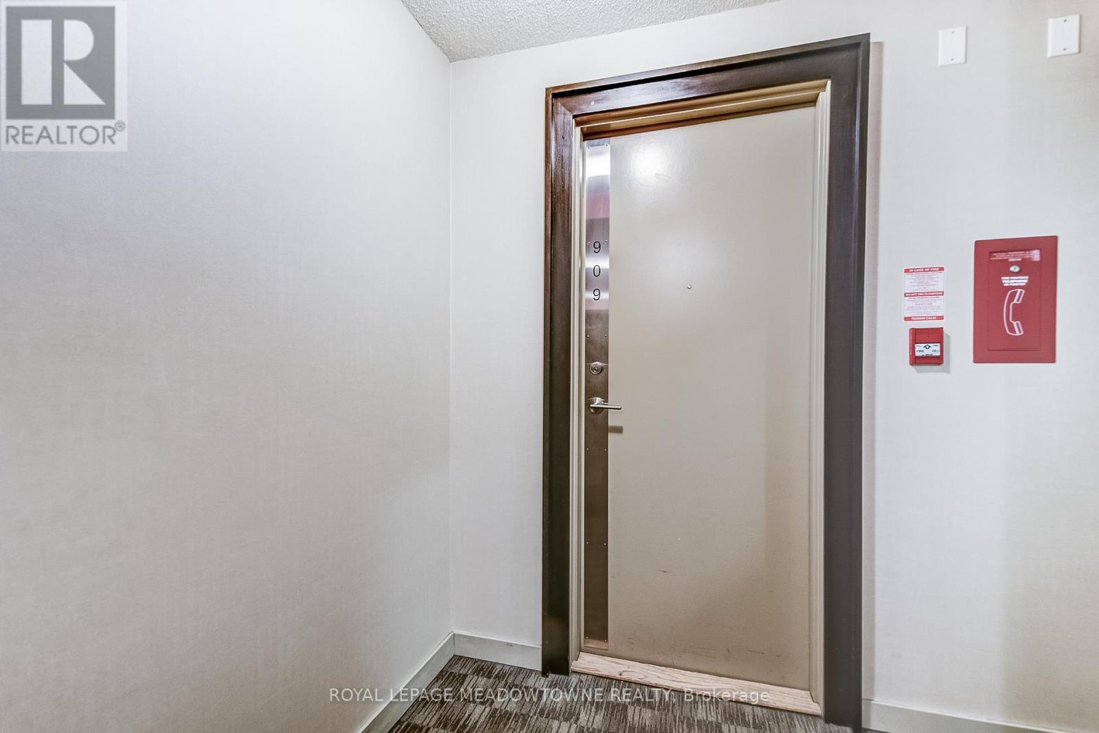 909 - 70 Town Centre Court, Toronto, Ontario  M1P 0B2 - Photo 4 - E13000664