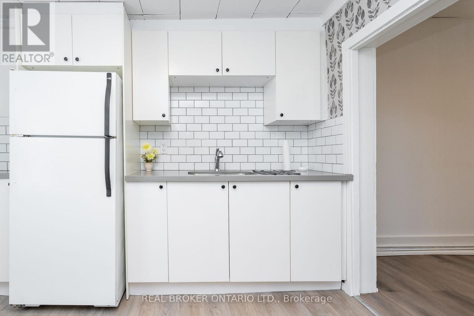 36 & 38 Bruce Street, Oshawa, Ontario  L1H 1P7 - Photo 6 - E13000708