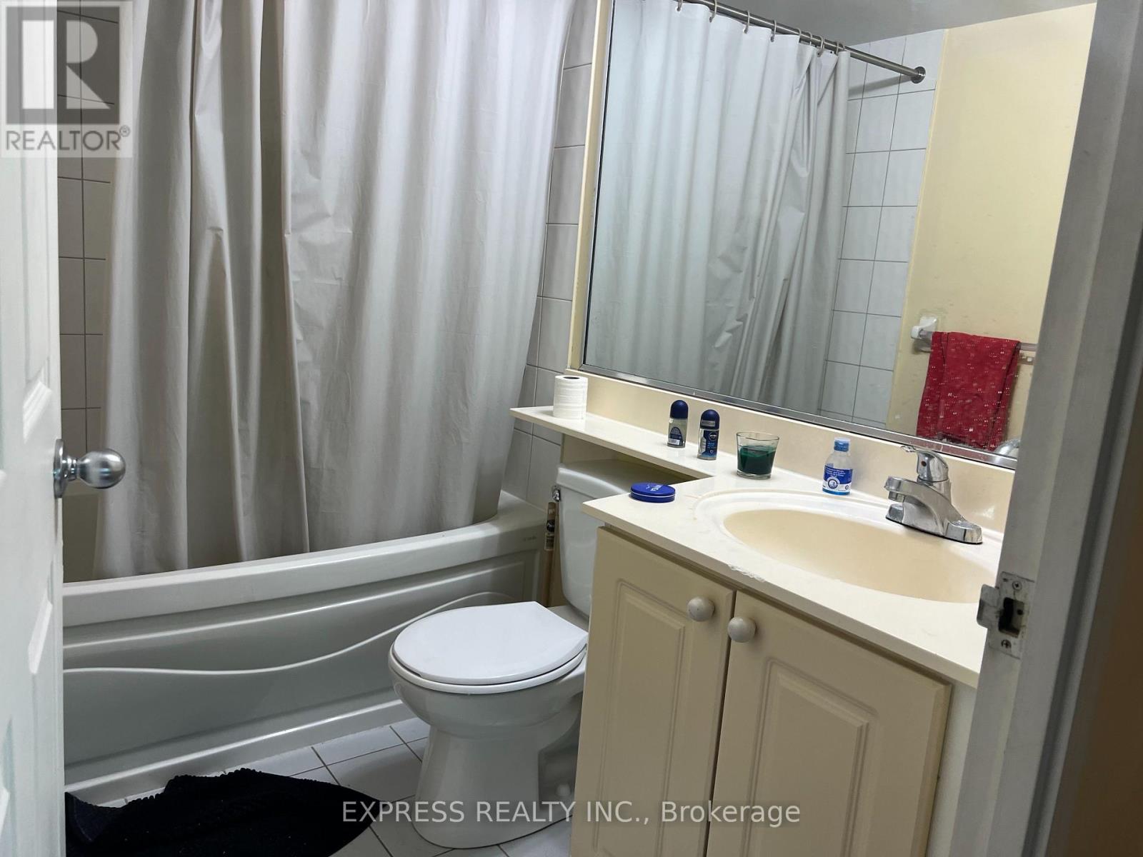 1110 - 18 Lee Centre Drive, Toronto, Ontario  M1H 3H5 - Photo 13 - E13000724