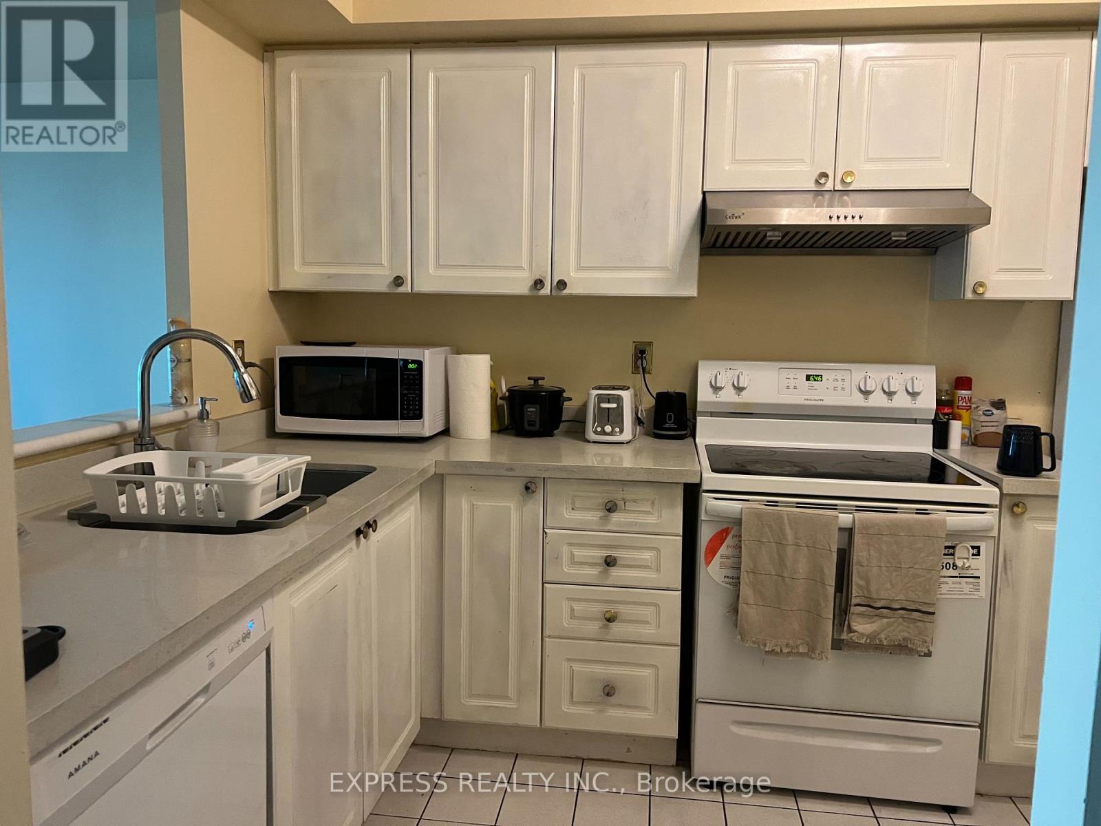 1110 - 18 Lee Centre Drive, Toronto, Ontario  M1H 3H5 - Photo 7 - E13000724