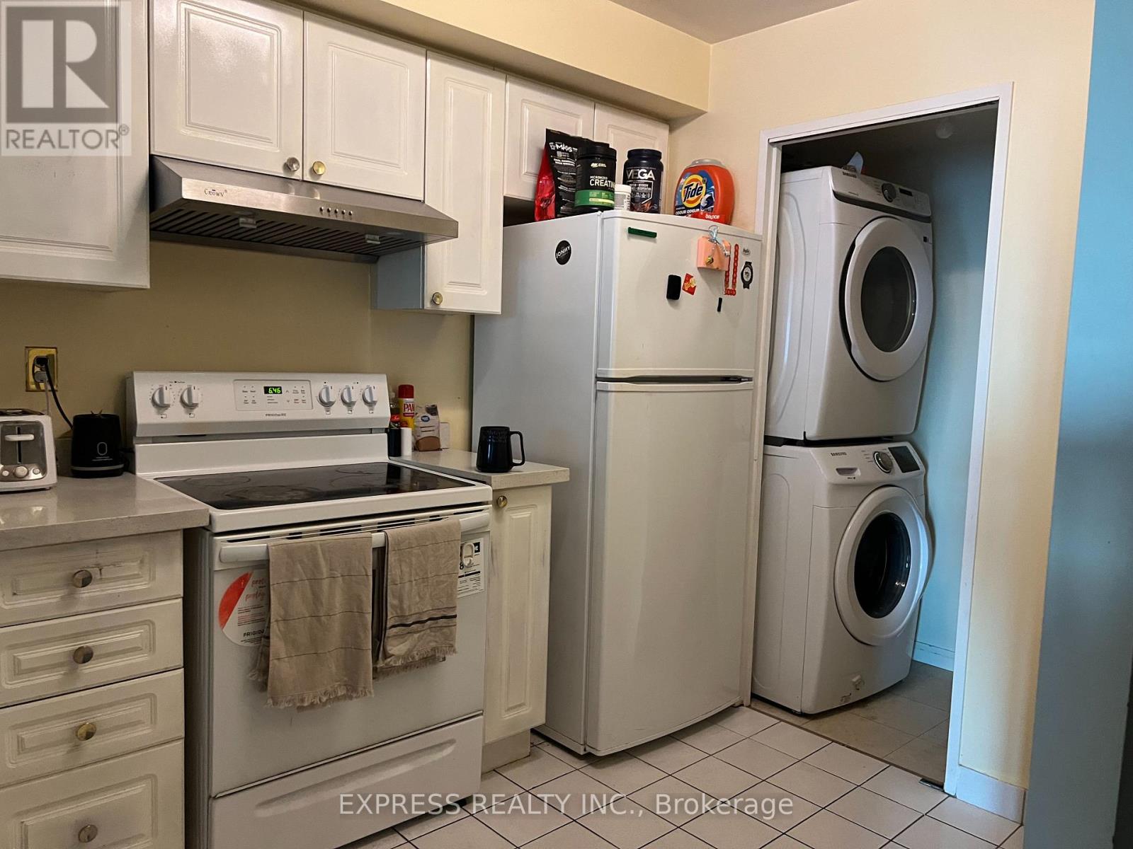 1110 - 18 Lee Centre Drive, Toronto, Ontario  M1H 3H5 - Photo 8 - E13000724