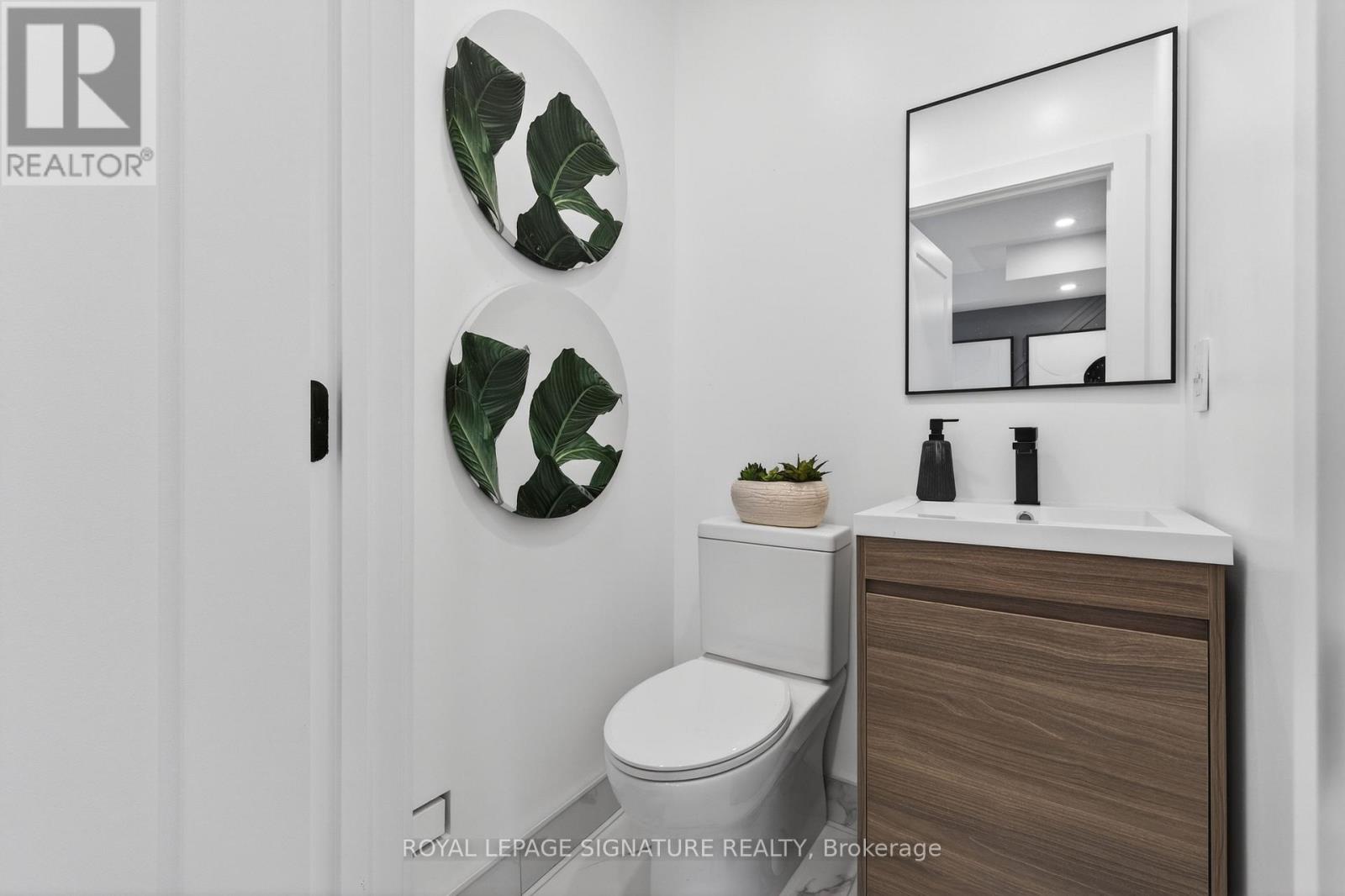 87 Wiley Avenue, Toronto, Ontario  M4J 3W5 - Photo 18 - E13000752