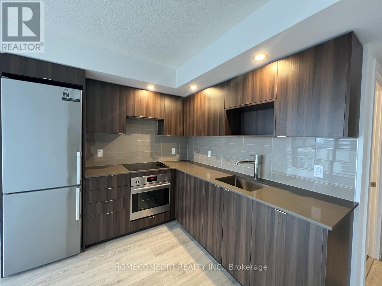 910 - 225 Village Green Square, Toronto, Ontario  M1S 0G5 - Photo 3 - E13000820