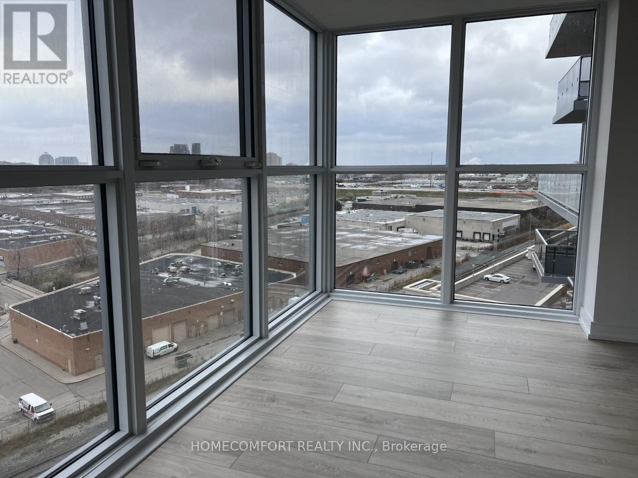 910 - 225 Village Green Square, Toronto, Ontario  M1S 0G5 - Photo 4 - E13000820