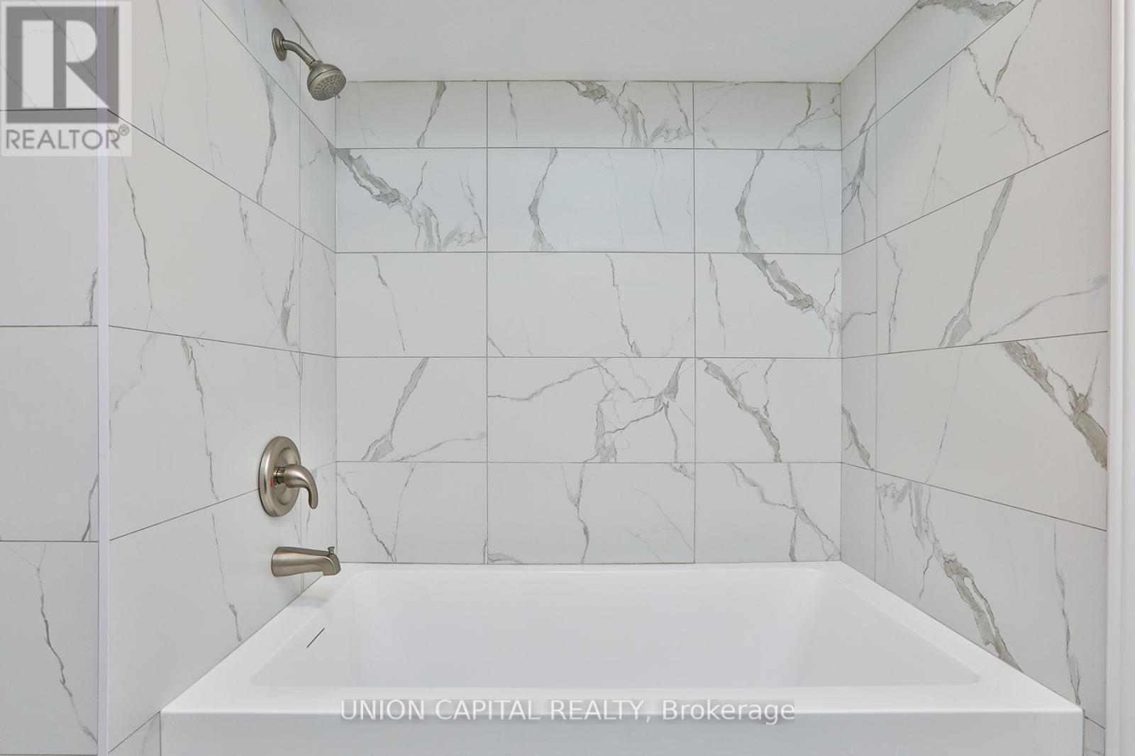 12 Anola Place, Toronto, Ontario  M1K 4W7 - Photo 31 - E13000822