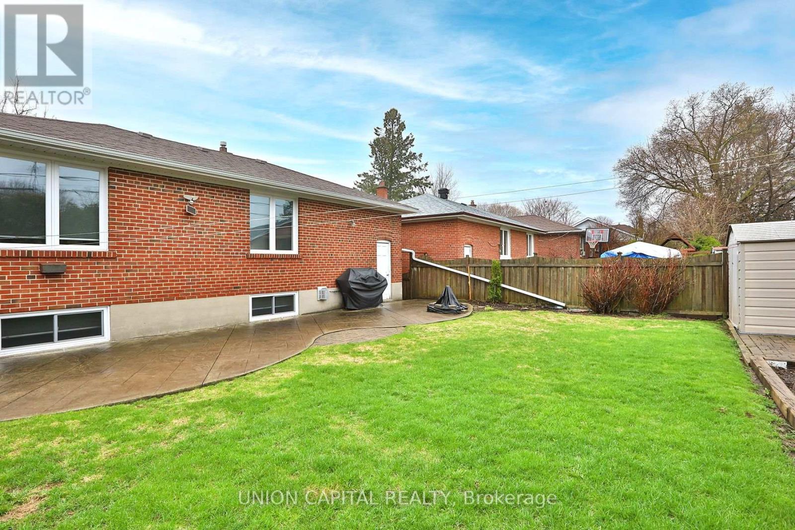 12 Anola Place, Toronto, Ontario  M1K 4W7 - Photo 38 - E13000822