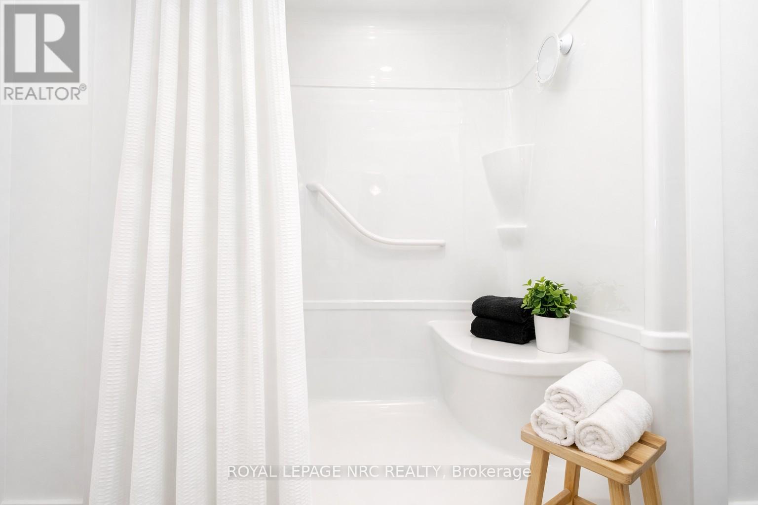 3 Damude Avenue, Thorold, Ontario  L2V 0G7 - Photo 28 - X12981002