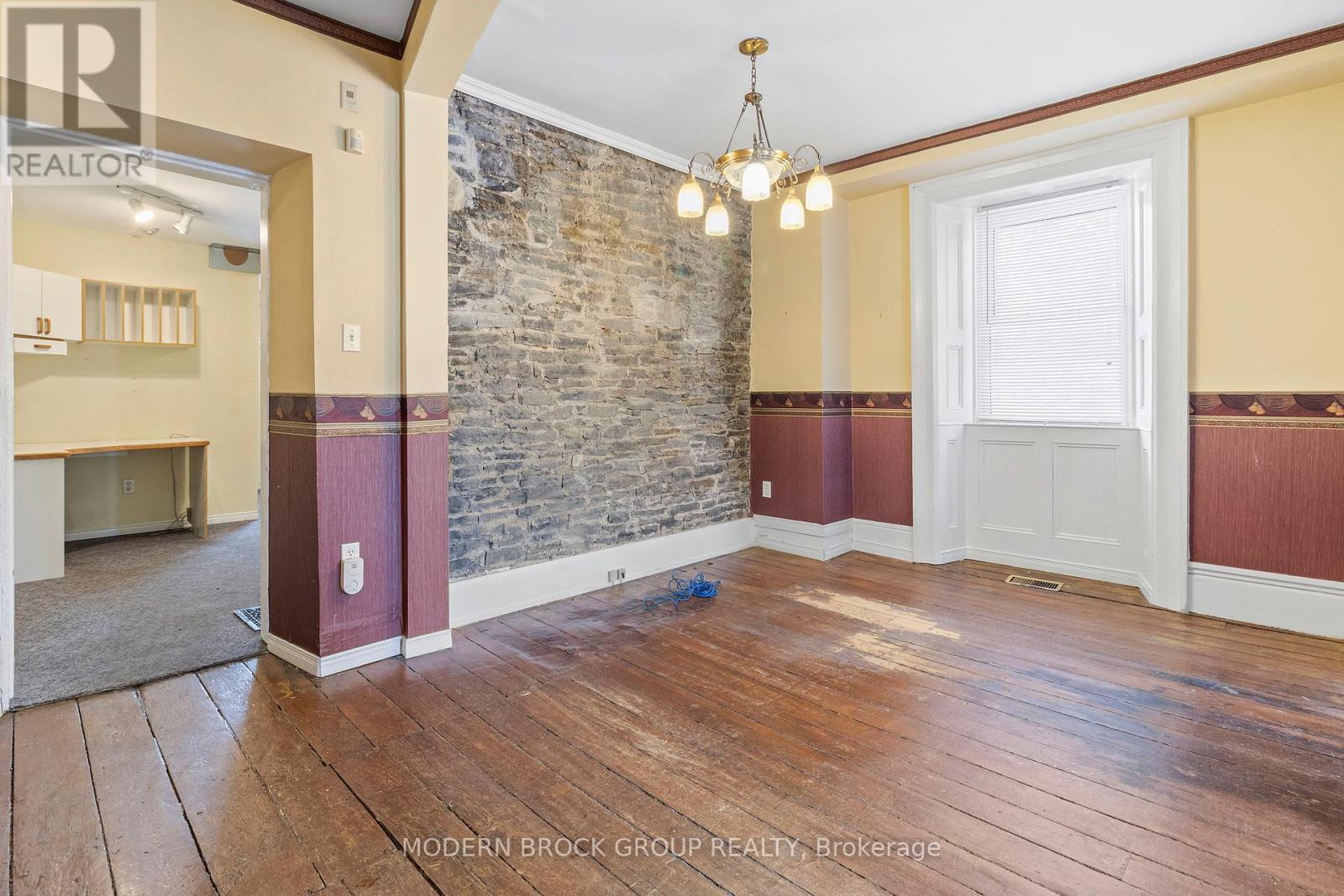 33 Perth Street, Brockville, Ontario  K6V 5C3 - Photo 11 - X12732980