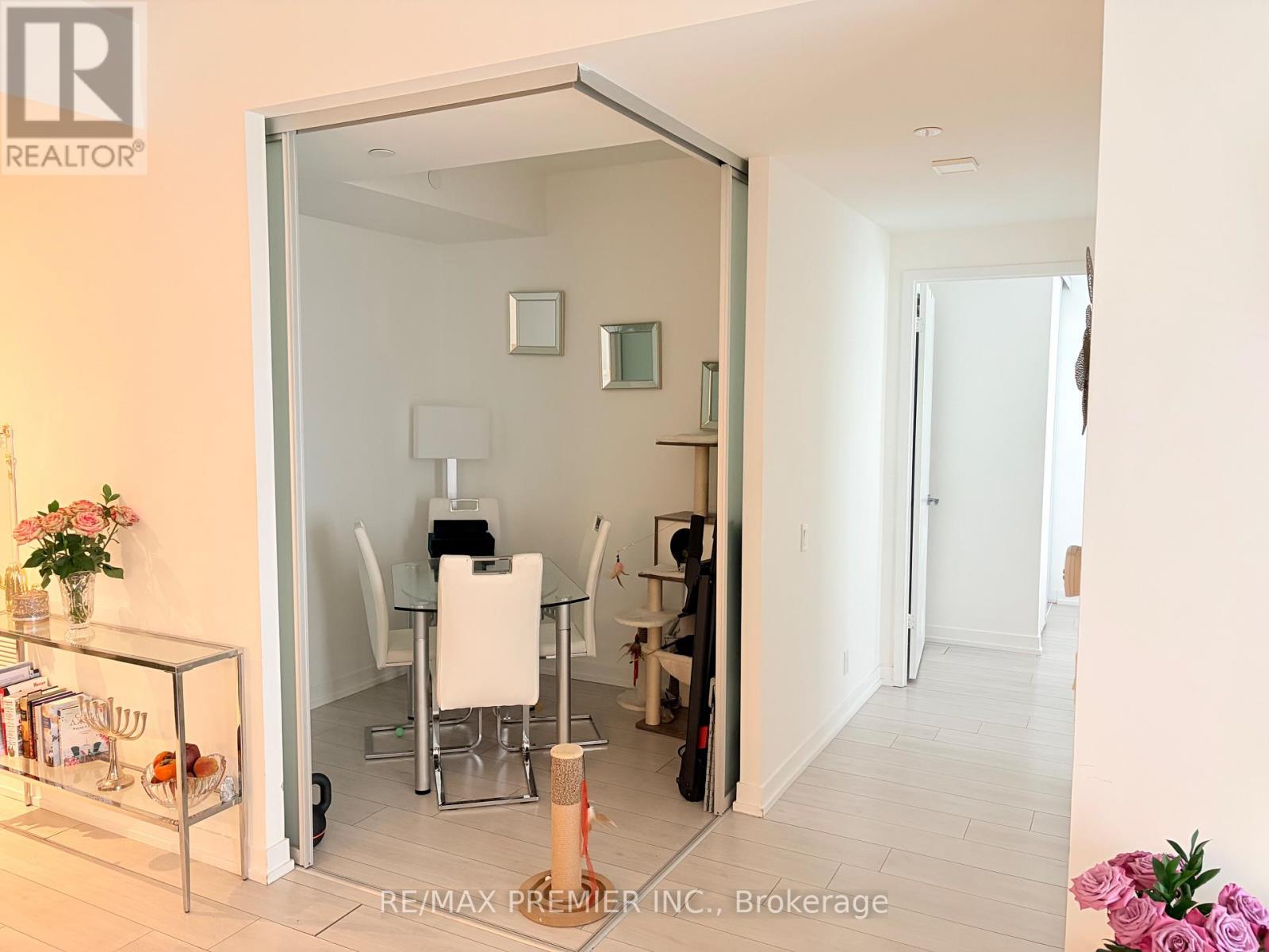 2701 - 898 Portage Parkway, Vaughan, Ontario  L4K 2M7 - Photo 5 - N13000616