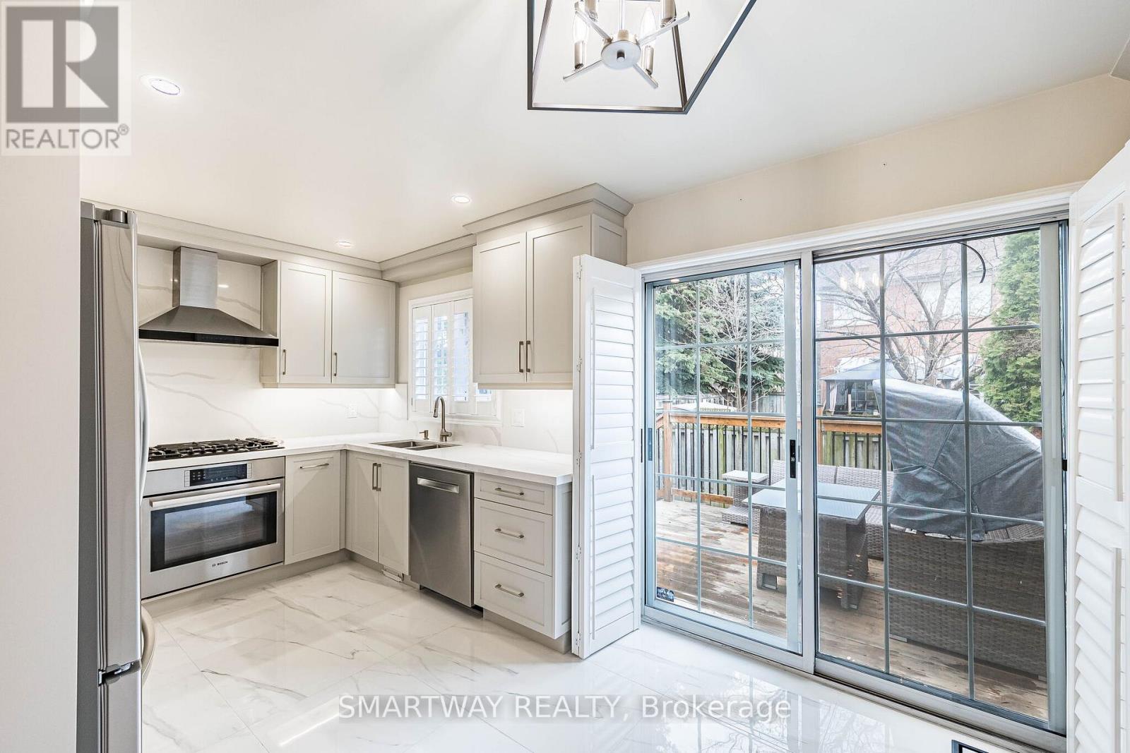 41 Ronan Crescent, Vaughan, Ontario  L4H 2J7 - Photo 12 - N13000642