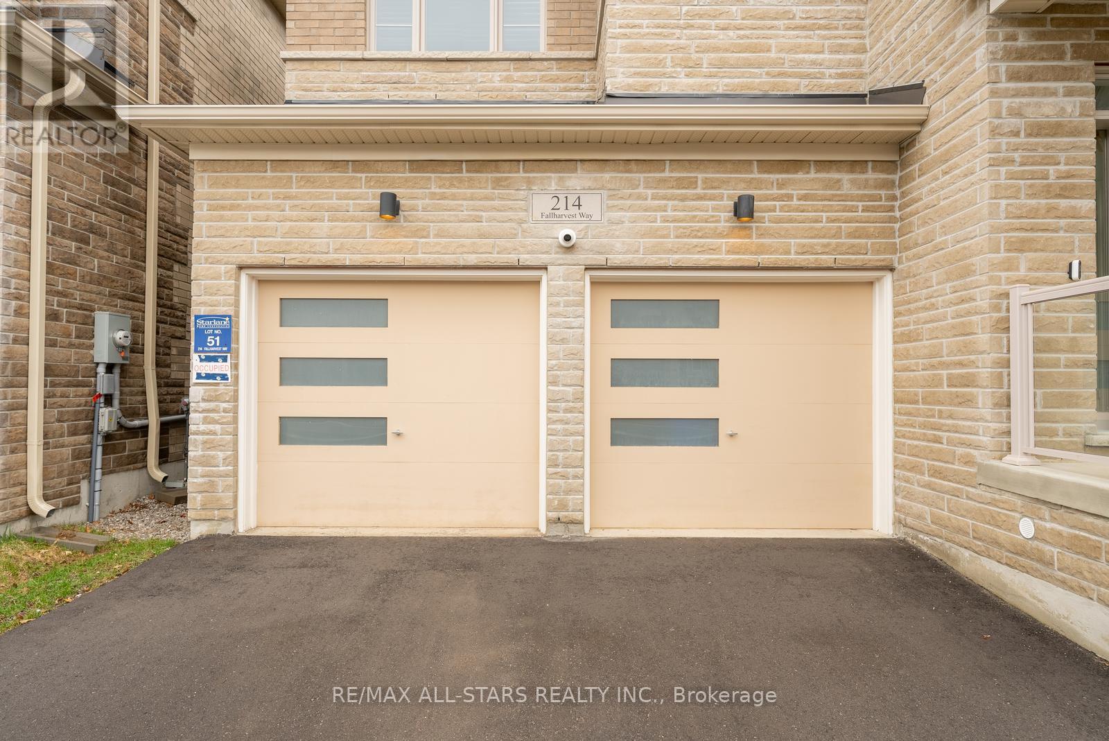 214 Fallharvest Way, Whitchurch-Stouffville, Ontario  L4A 5C2 - Photo 2 - N13000738