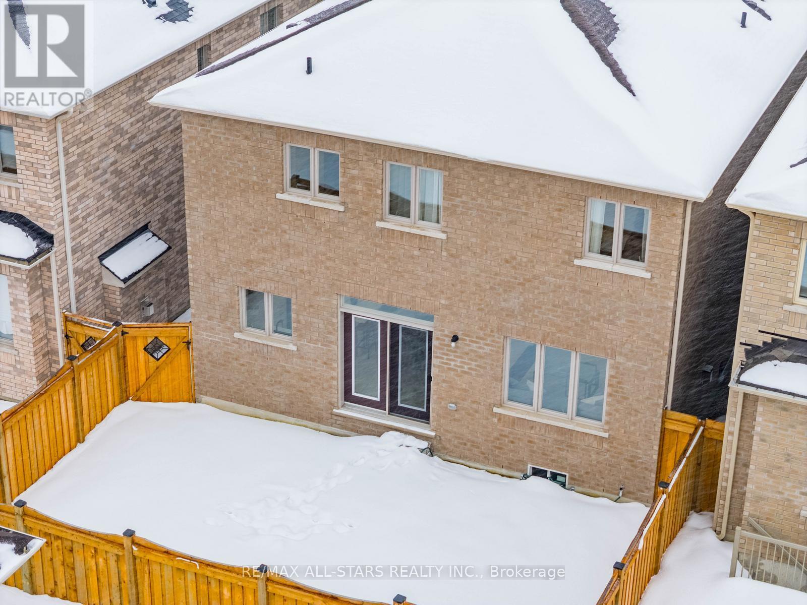 214 Fallharvest Way, Whitchurch-Stouffville, Ontario  L4A 5C2 - Photo 38 - N13000738