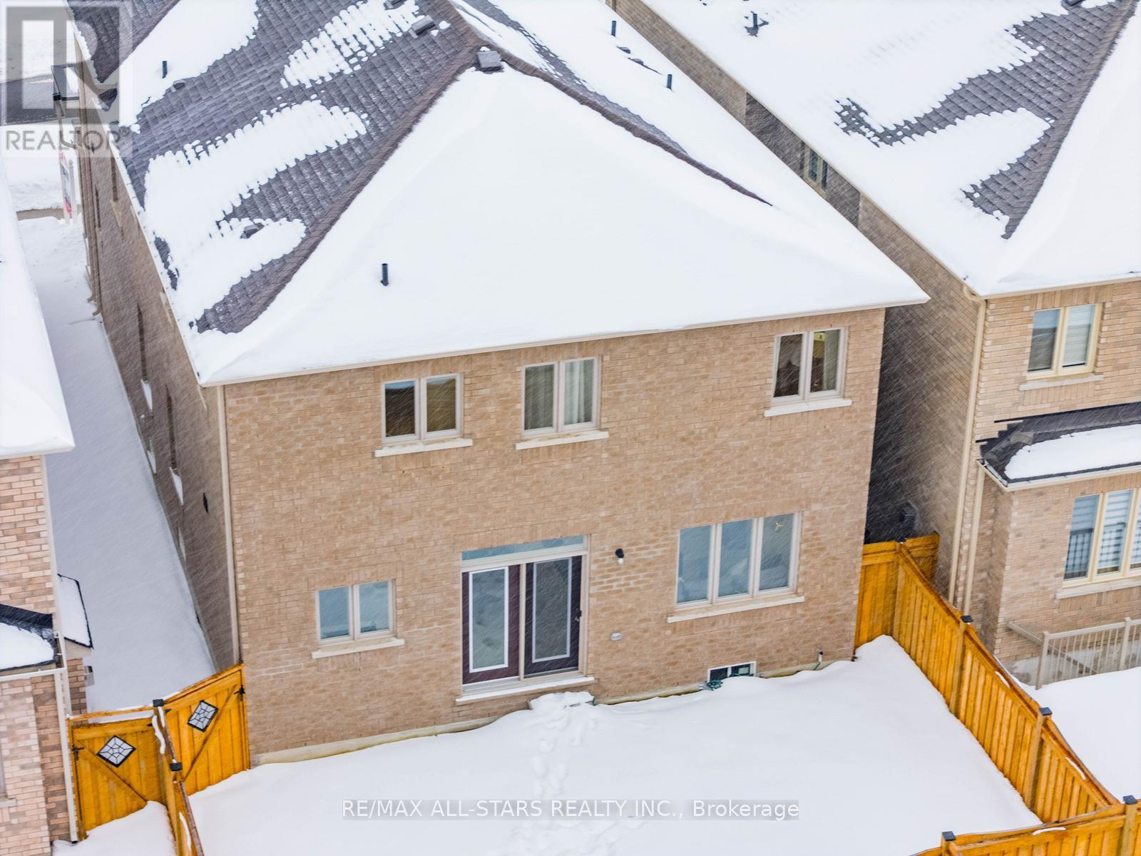 214 Fallharvest Way, Whitchurch-Stouffville, Ontario  L4A 5C2 - Photo 40 - N13000738