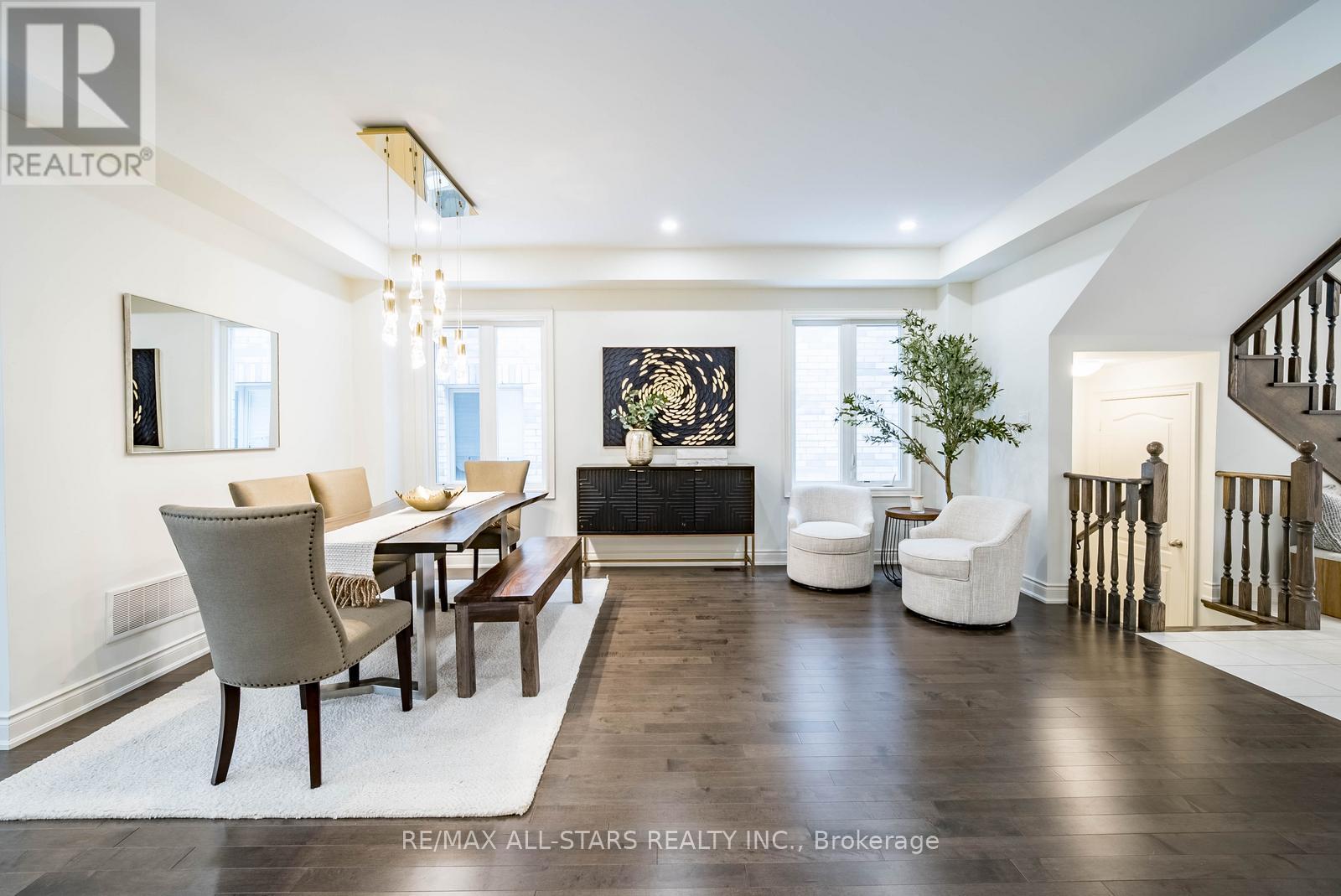 214 Fallharvest Way, Whitchurch-Stouffville, Ontario  L4A 5C2 - Photo 8 - N13000738