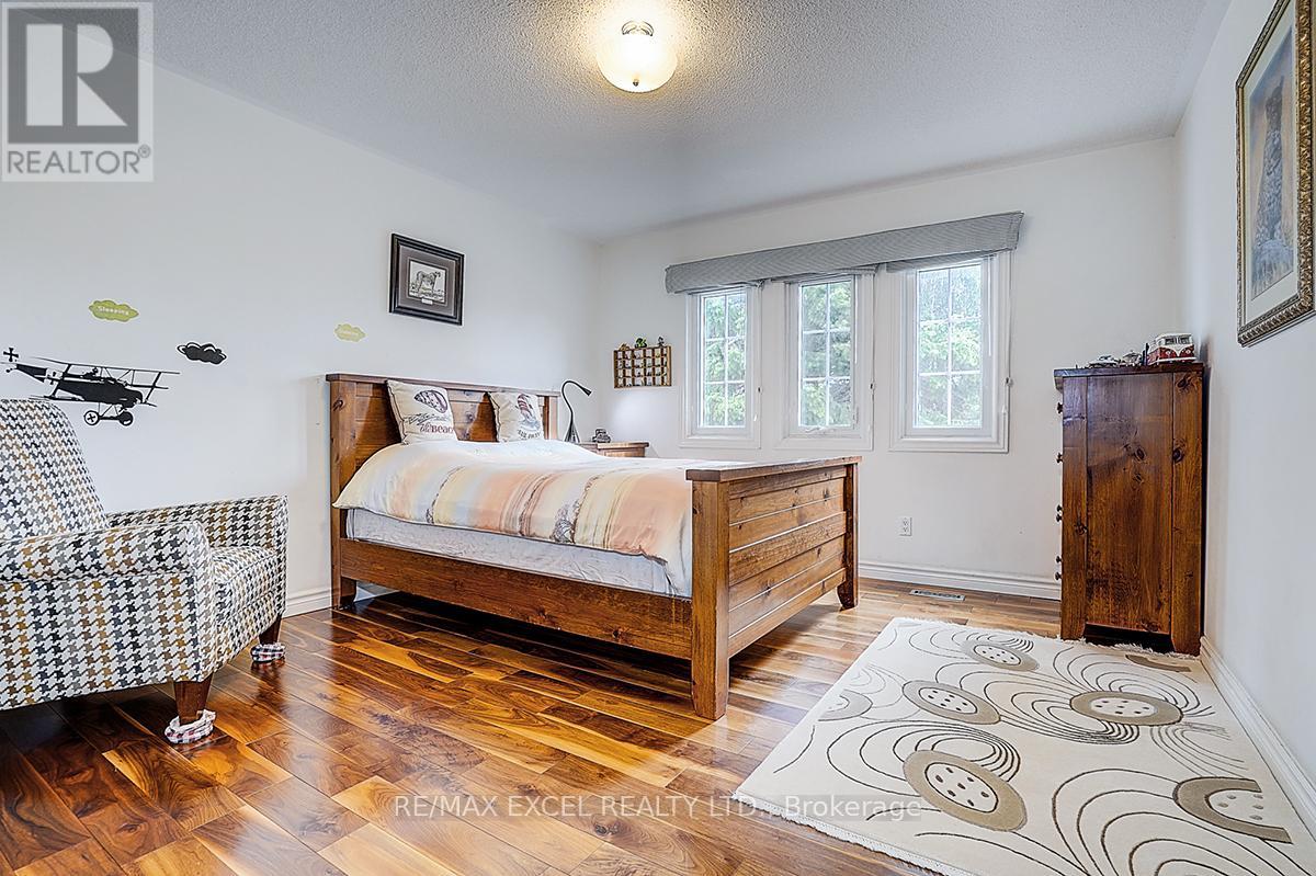 10 Brookshill Crescent, Richmond Hill, Ontario  L4B 3J1 - Photo 32 - N13000750