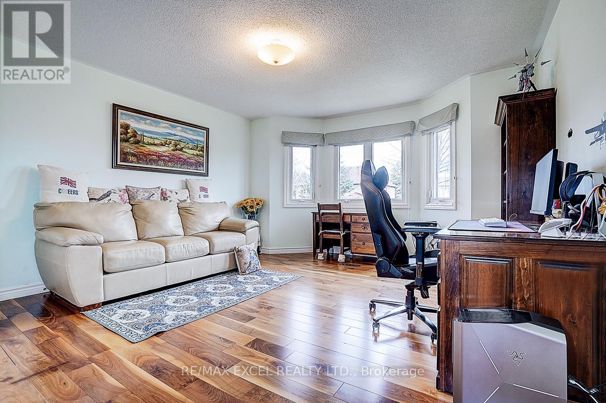 10 Brookshill Crescent, Richmond Hill, Ontario  L4B 3J1 - Photo 36 - N13000750