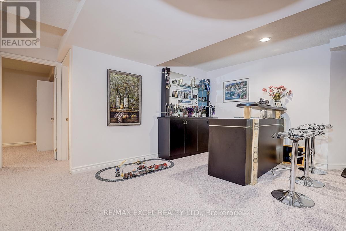 10 Brookshill Crescent, Richmond Hill, Ontario  L4B 3J1 - Photo 42 - N13000750