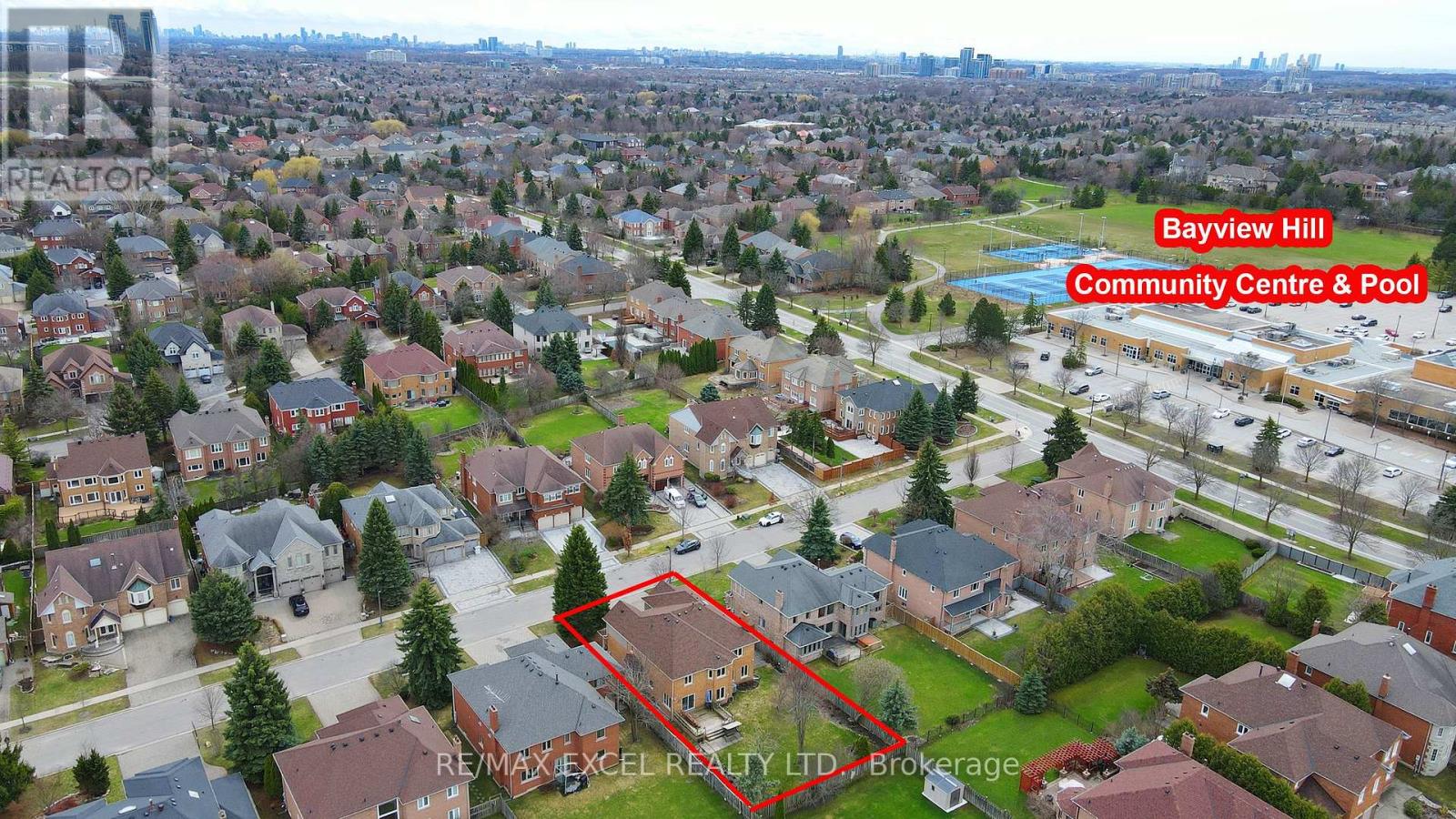 10 Brookshill Crescent, Richmond Hill, Ontario  L4B 3J1 - Photo 5 - N13000750