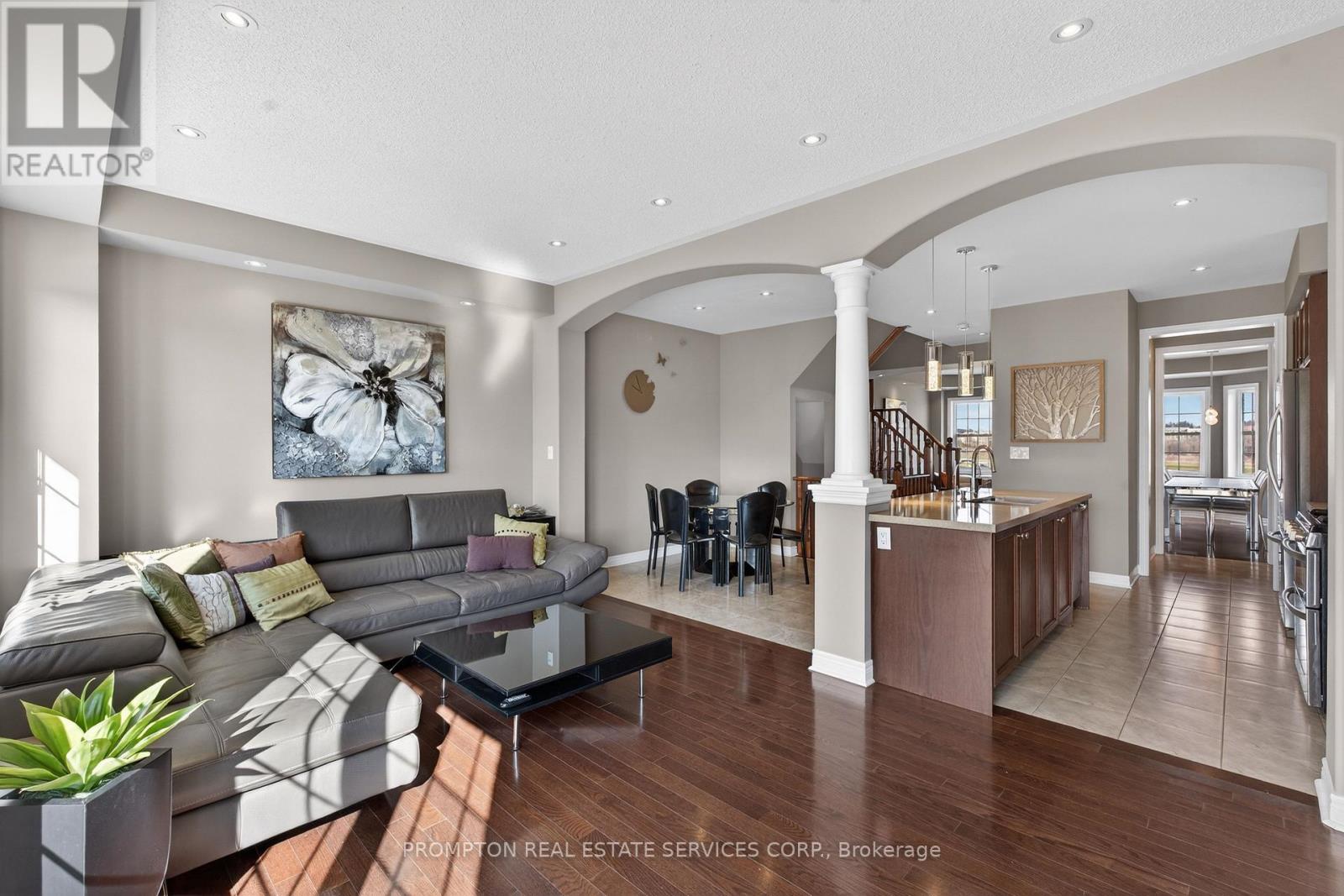 15 Donald Buttress Boulevard E, Markham, Ontario  L6C 0J8 - Photo 12 - N13000786