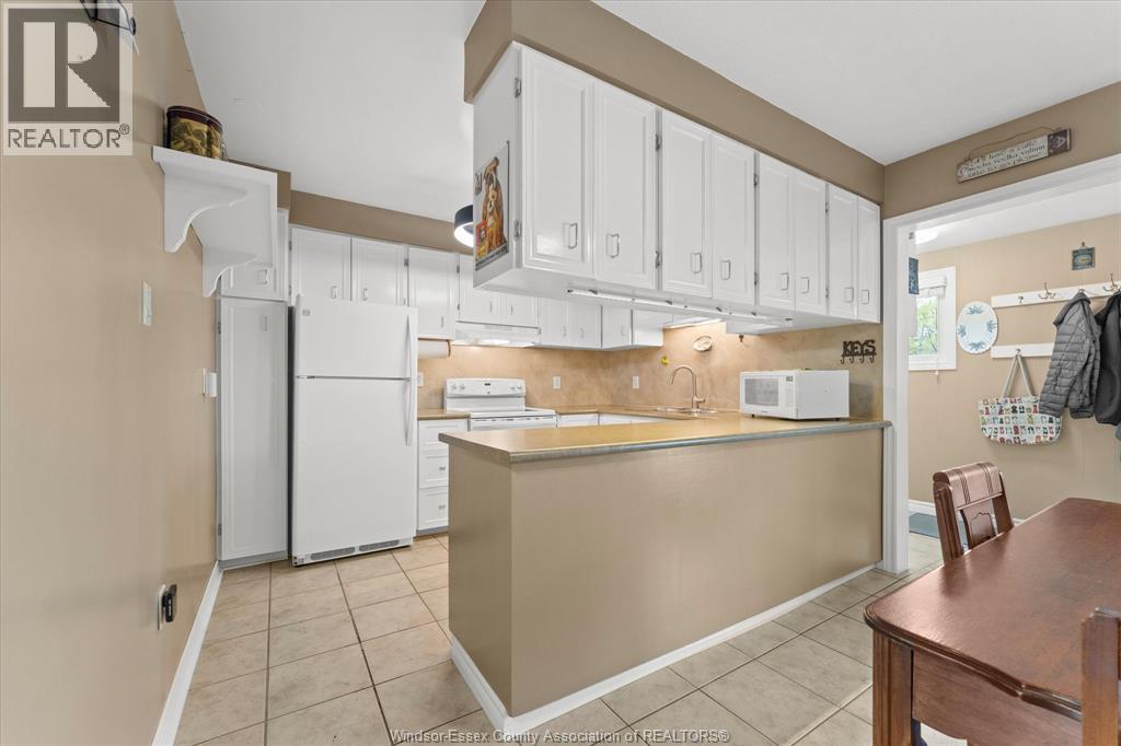 2355 Pillette, Windsor, Ontario  N8T 1P7 - Photo 9 - 26008197