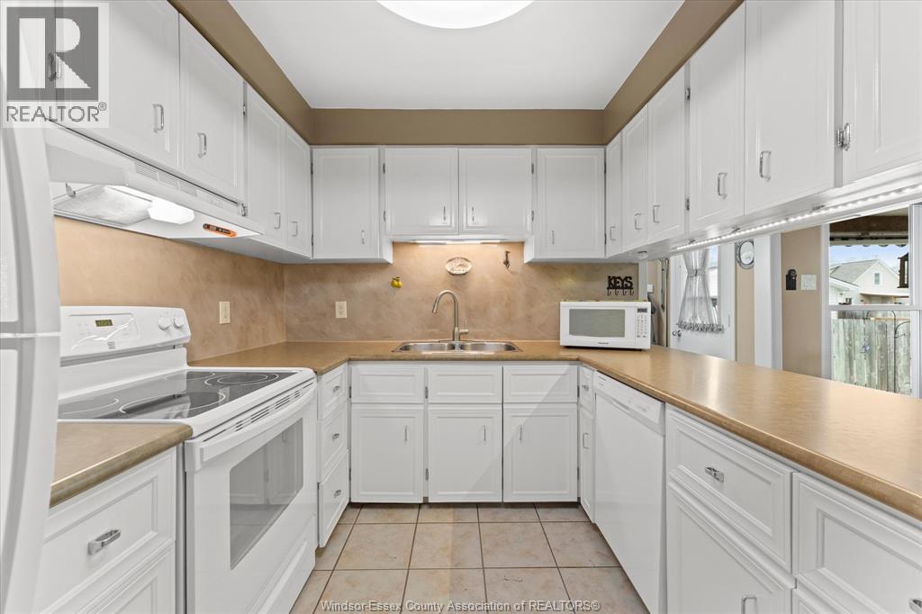 2355 Pillette, Windsor, Ontario  N8T 1P7 - Photo 11 - 26008197