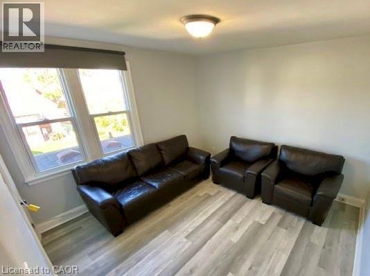 18 Cameron Avenue S Unit# Upper, Hamilton, Ontario  L8K 2W8 - Photo 6 - 40817198